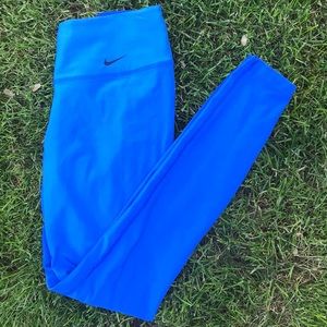 Nike legend legging